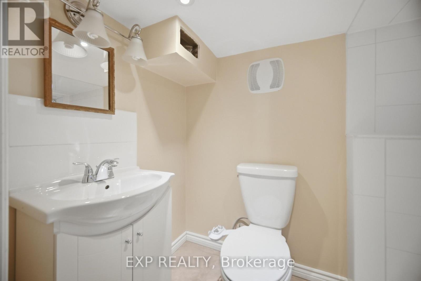 64 Symington Avenue, Toronto, Ontario  M6P 3W1 - Photo 34 - W14032316
