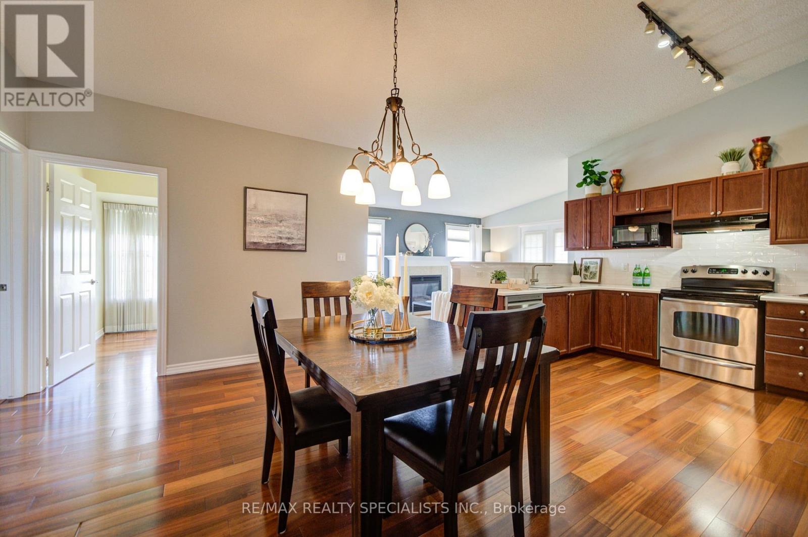 414 - 1483 Maple Avenue, Milton, Ontario  L9T 0B6 - Photo 4 - W14032348