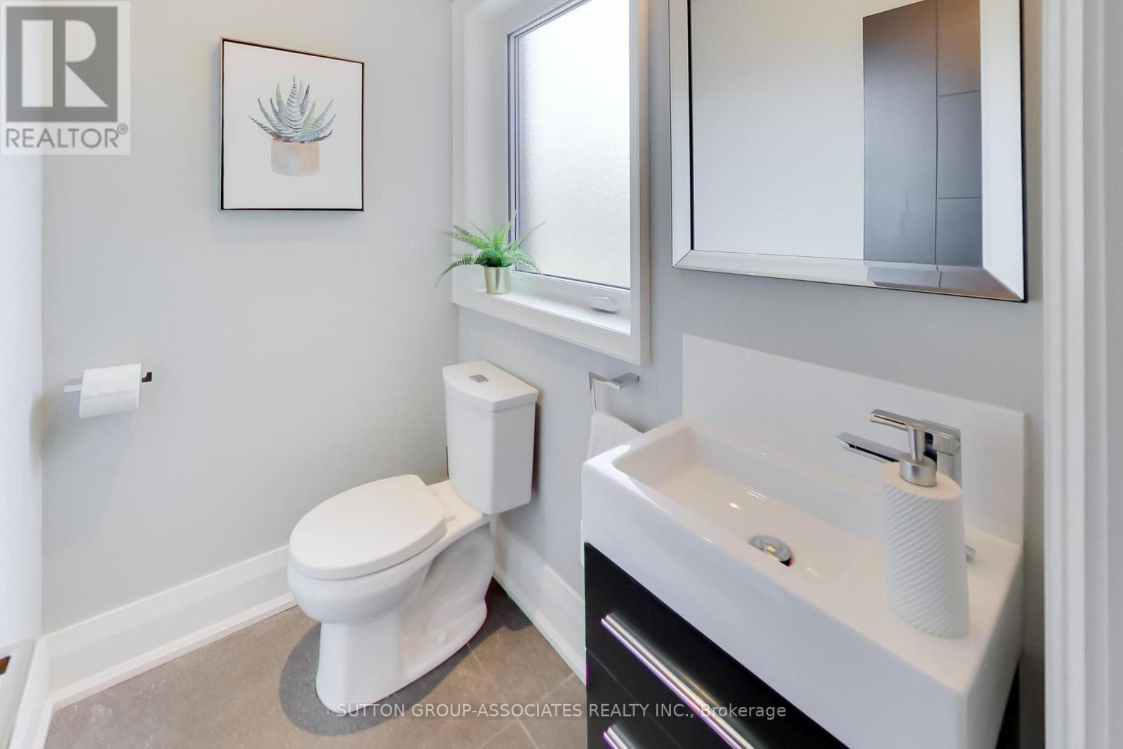 191 Rosemount Avenue, Toronto, Ontario  M6H 2N2 - Photo 12 - W14032364