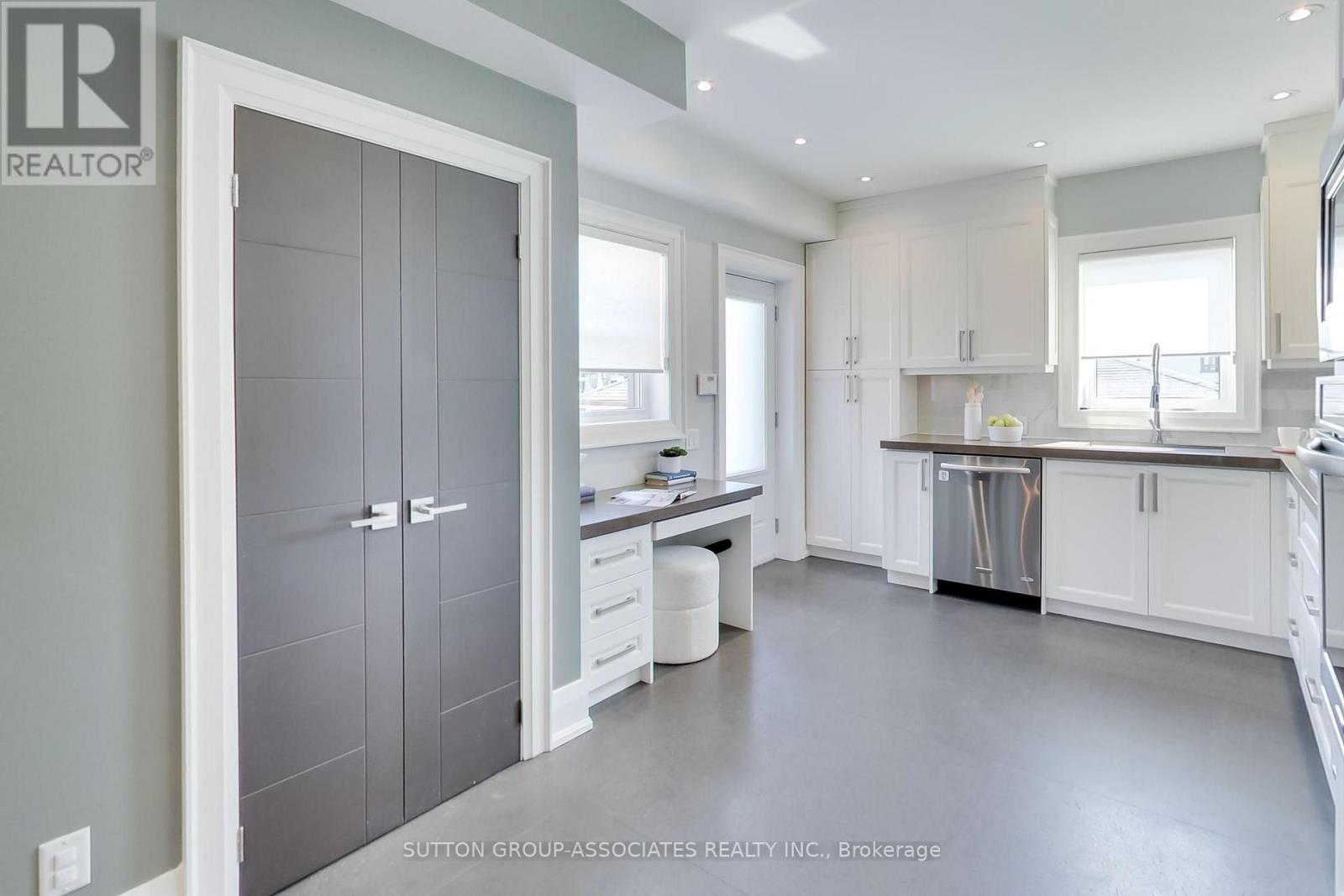 191 Rosemount Avenue, Toronto, Ontario  M6H 2N2 - Photo 15 - W14032364