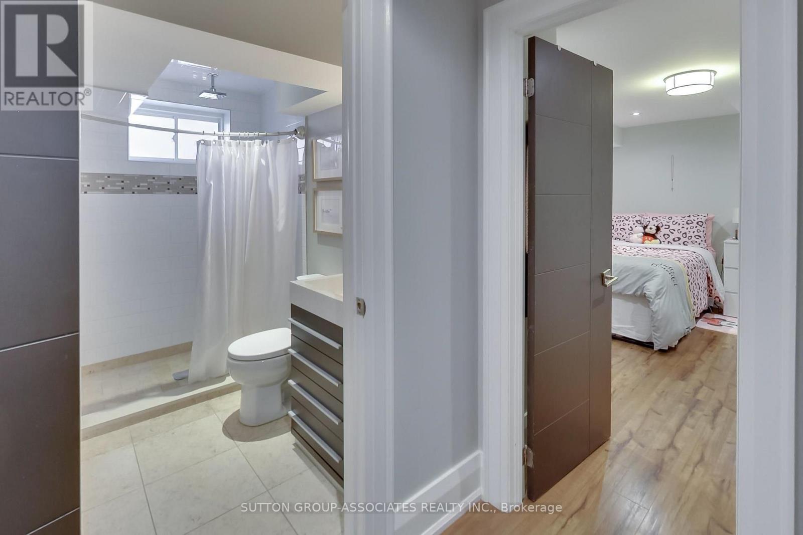 191 Rosemount Avenue, Toronto, Ontario  M6H 2N2 - Photo 36 - W14032364