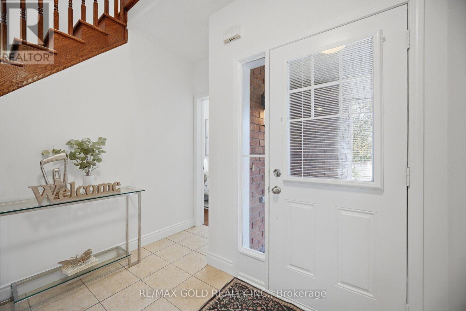 45 Biddens Square, Brampton, Ontario  L6P 3P9 - Photo 6 - W14032448