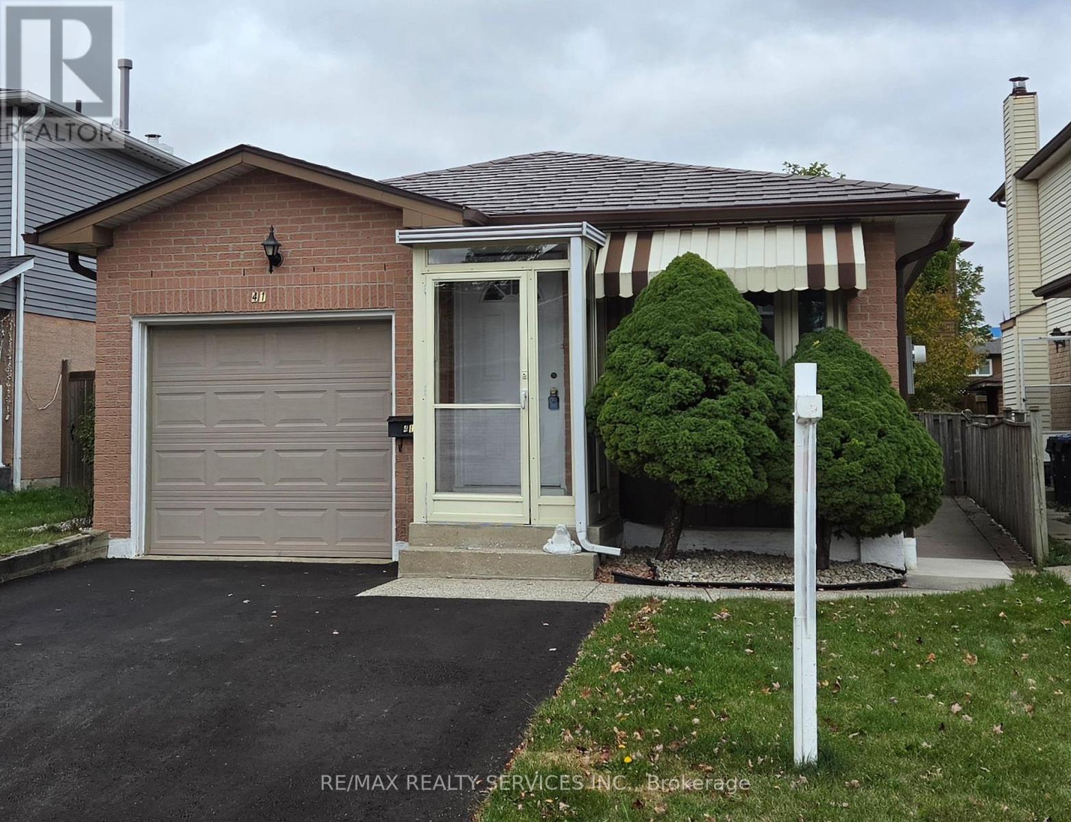 41 GREENLEAF CRESCENT, Brampton, Ontario