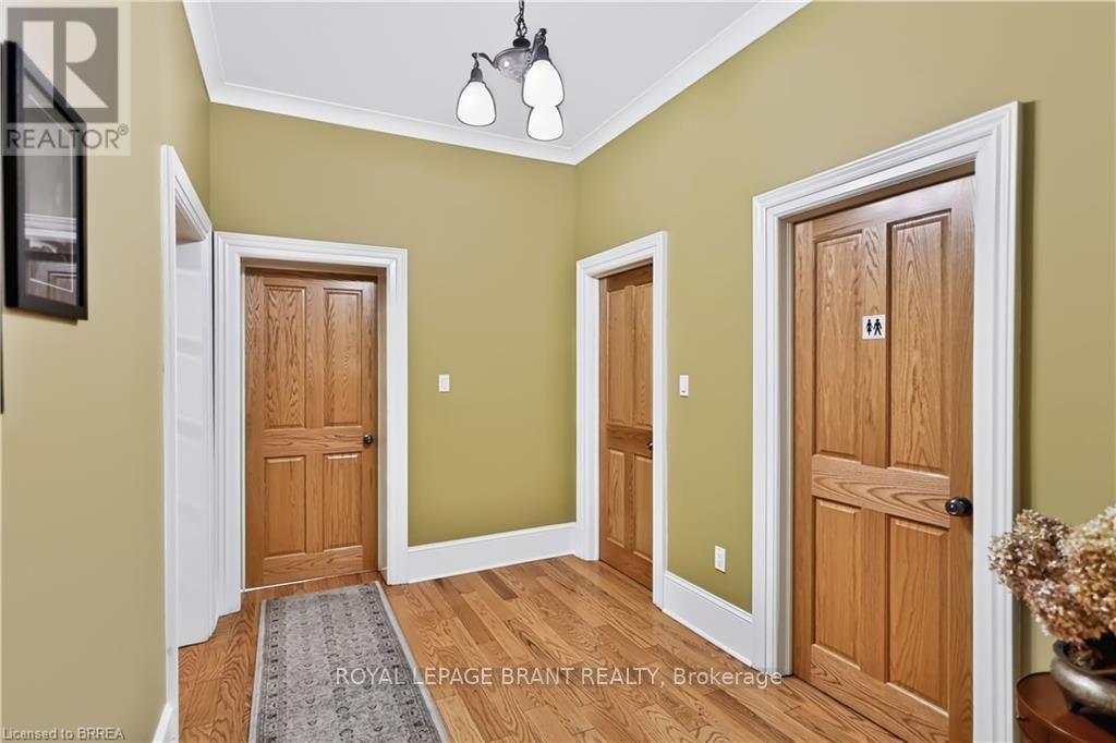 241 Brant Avenue, Brantford, Ontario  N3T 3J4 - Photo 6 - X14032174