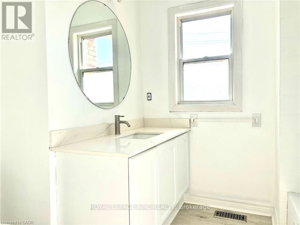A - 299 Main Street E, Grimsby, Ontario  L2M 1R1 - Photo 21 - X14032430