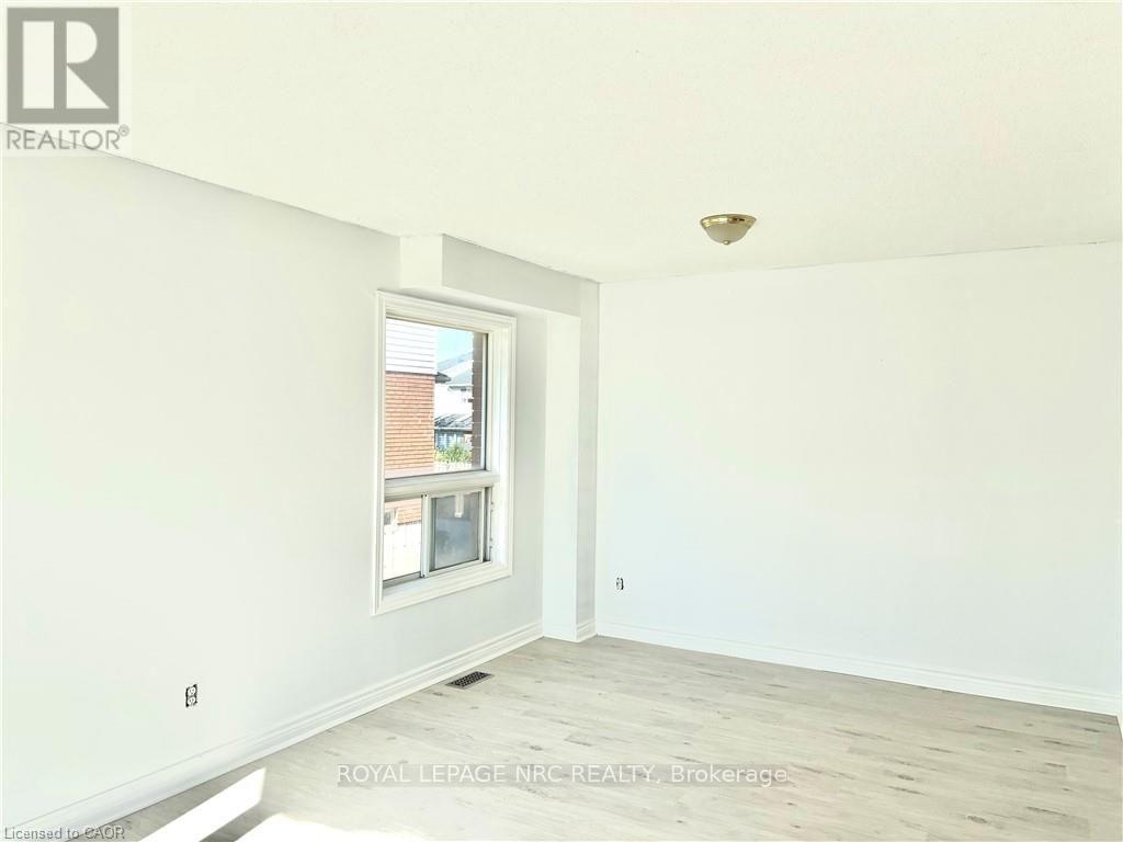 A - 299 Main Street E, Grimsby, Ontario  L2M 1R1 - Photo 6 - X14032430