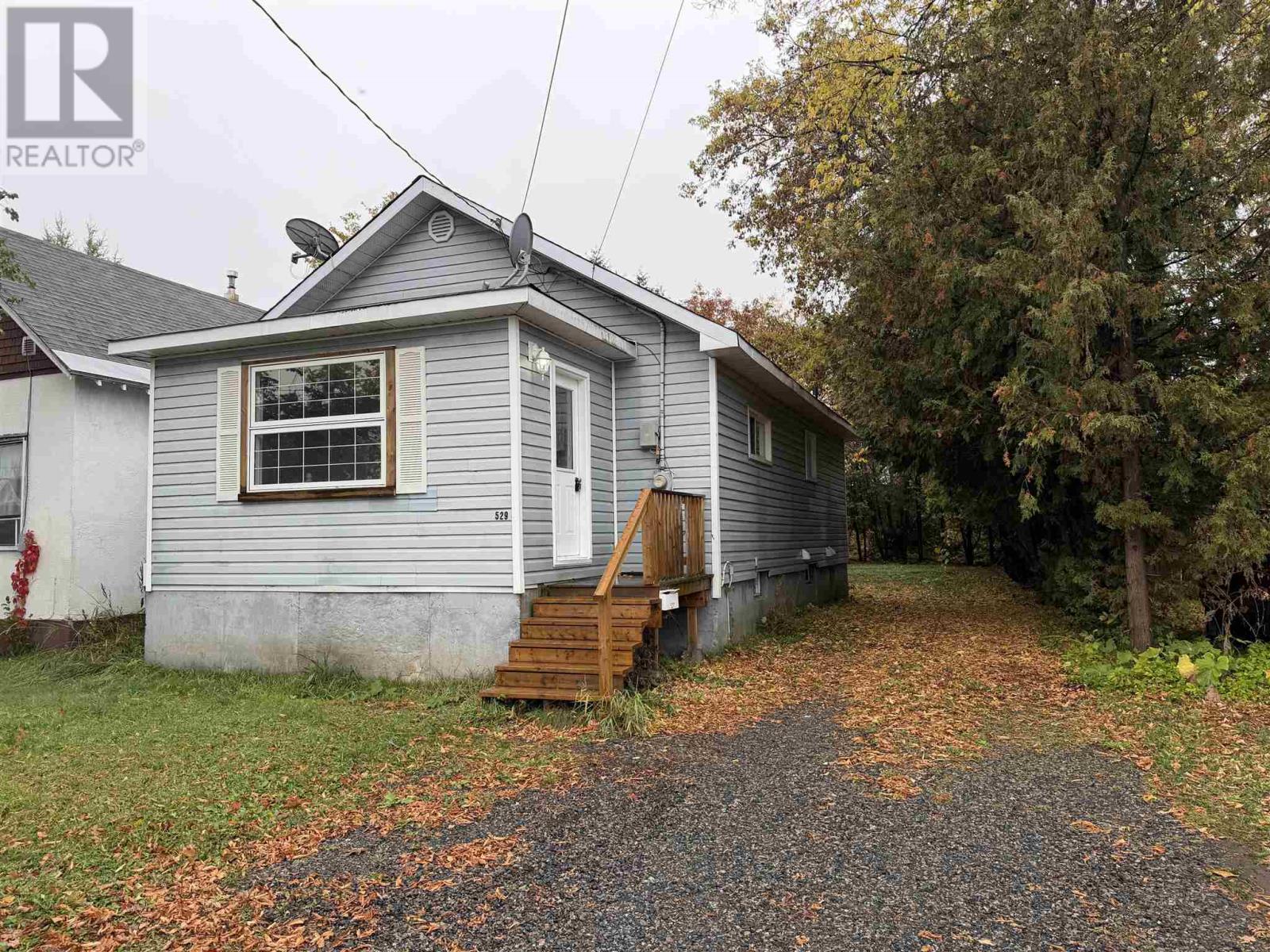 529 Northland Rd, Sault Ste. Marie, Ontario P6C 3P1 - Photo 1 - SM262861