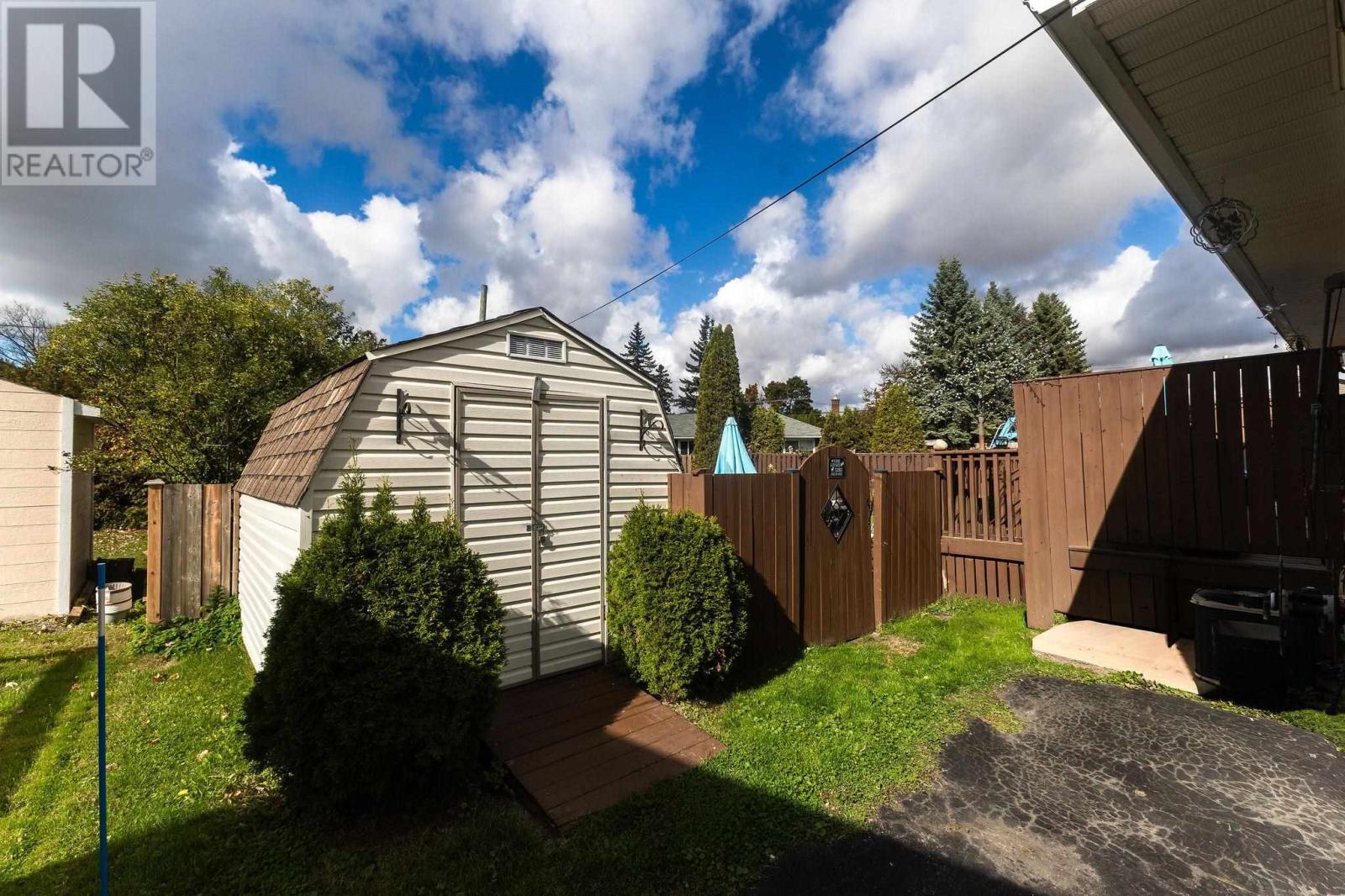 29 Routledge Ave, Sault Ste. Marie, Ontario P6B 2X8 - Photo 48 - SM262866