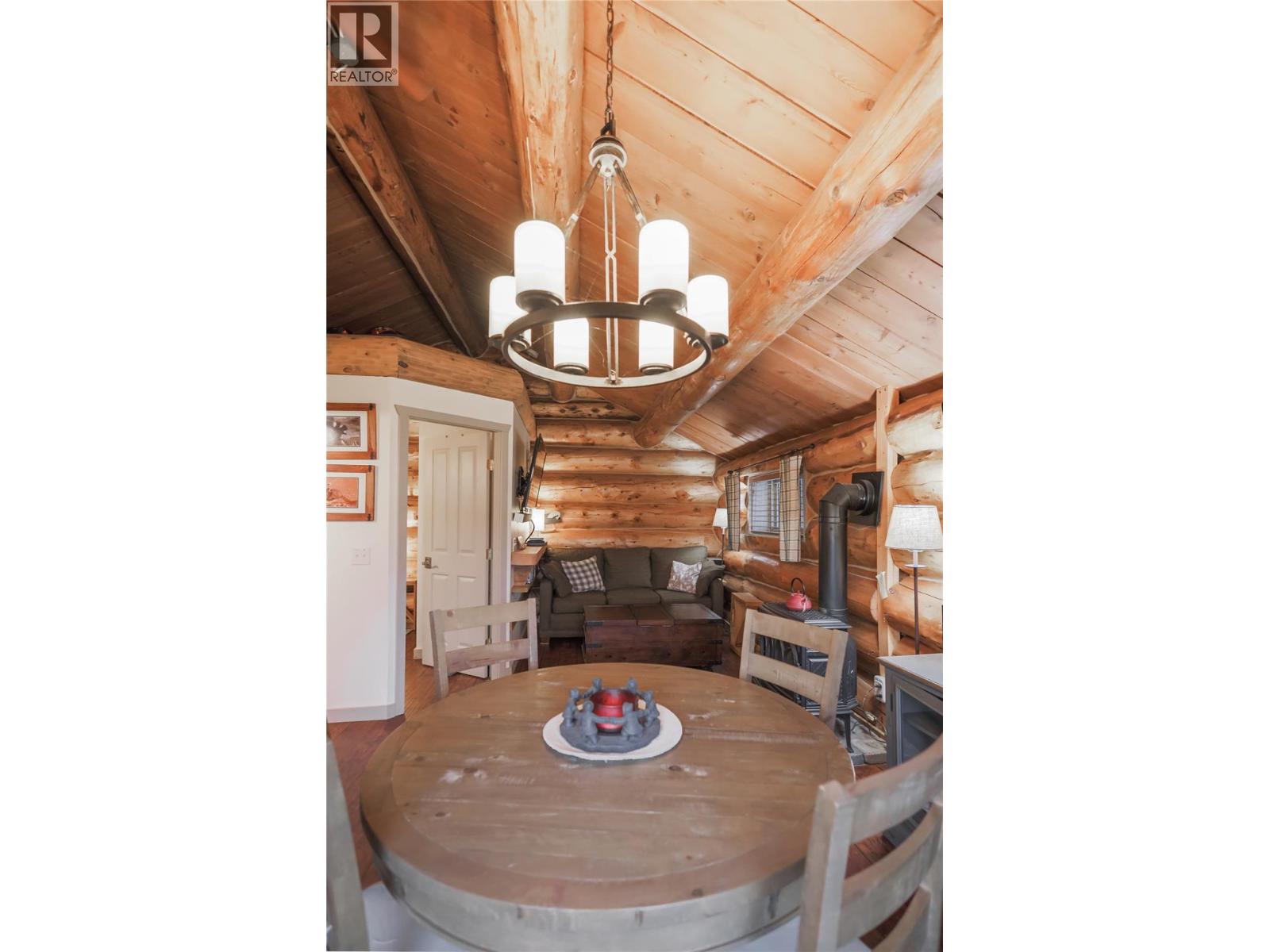 Cabin 10 Hatheume Lake Lodge