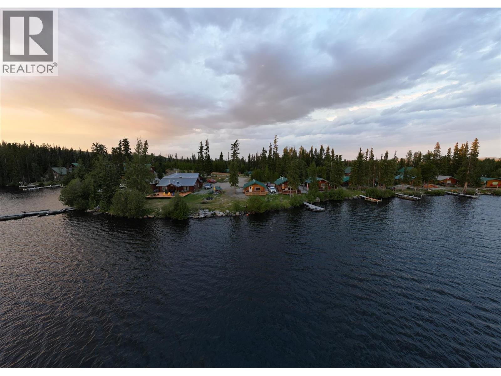 Cabin 10 Hatheume Lake Lodge