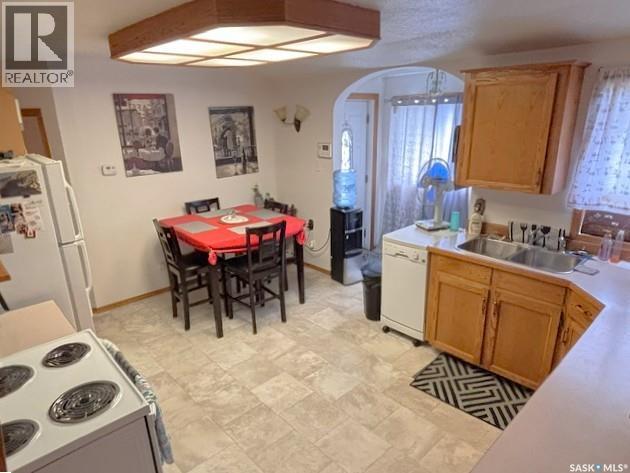 954 Brown Street, Moose Jaw, Saskatchewan  S6H 2Z2 - Photo 5 - SK051064
