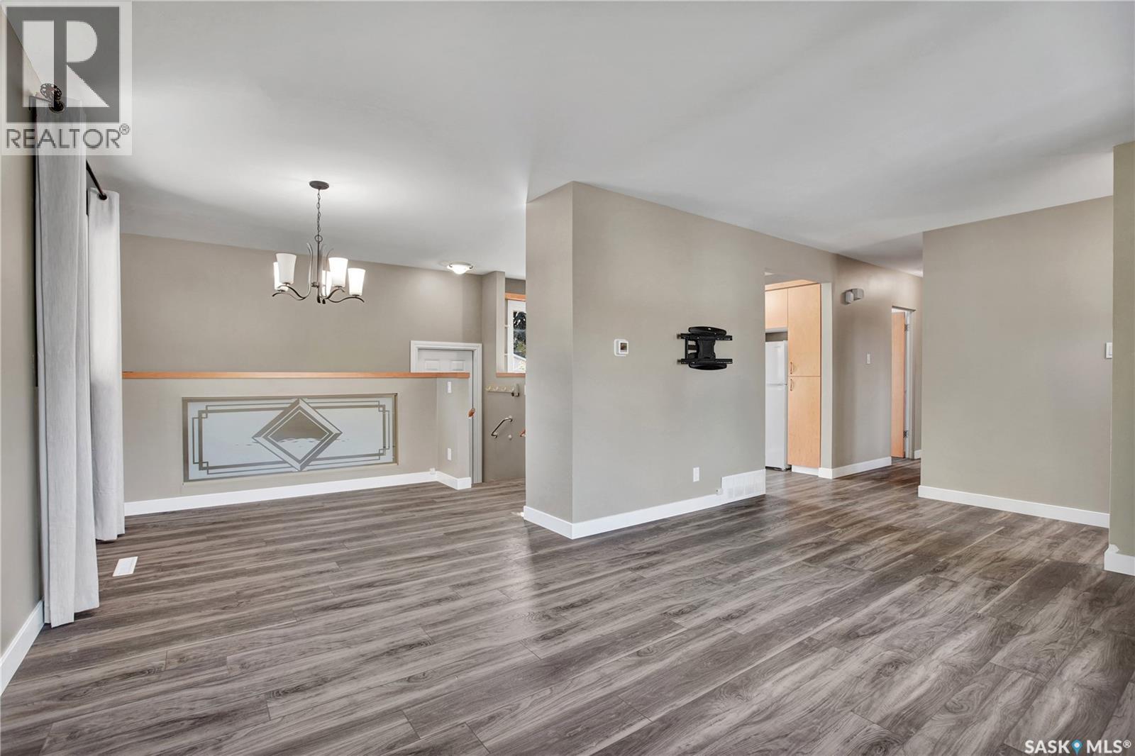 1510 Isabella Street E, Saskatoon, Saskatchewan  S7J 0B9 - Photo 10 - SK051057