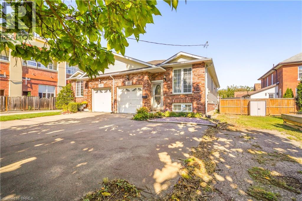 142 Marlborough Street, Brantford, Ontario  N3S 7Y2 - Photo 2 - 40870850