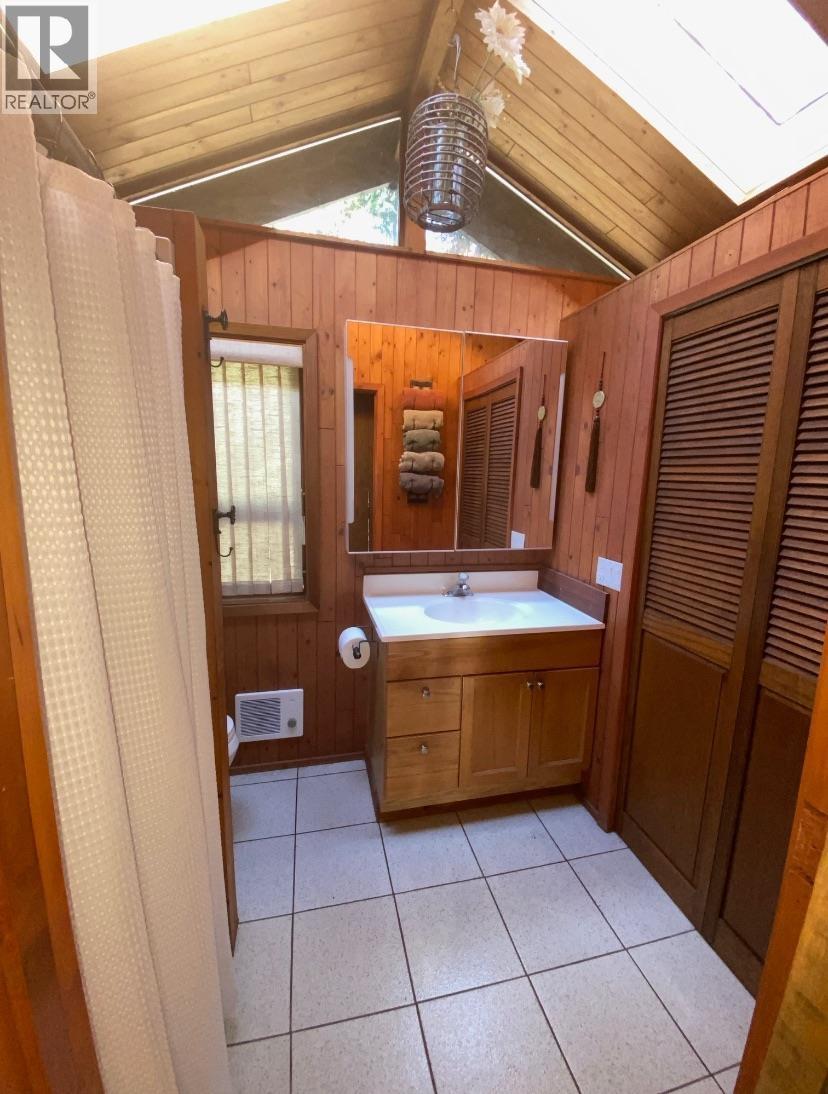 604 Waugh Road, Mayne Island, British Columbia  V0N 2J1 - Photo 16 - R3173982