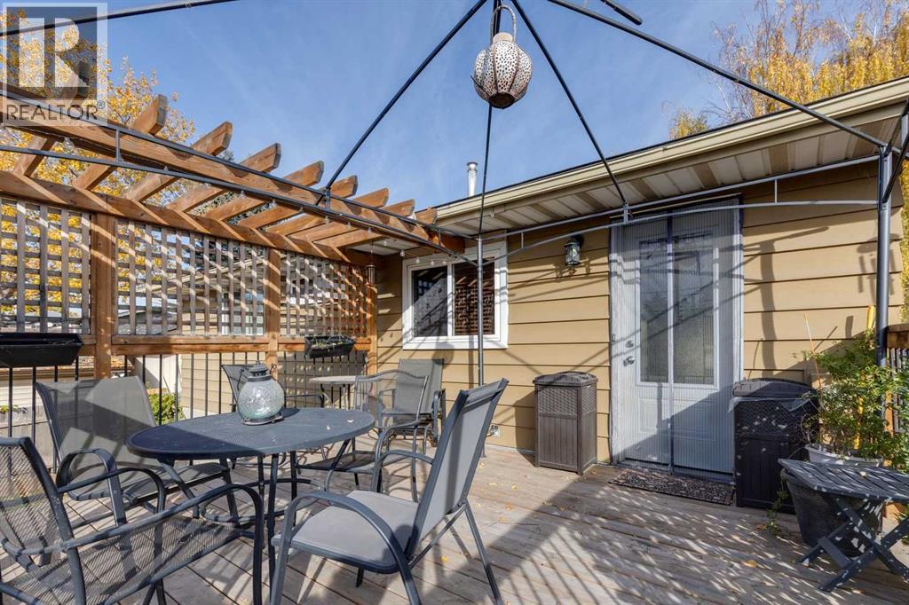 103 Dovercrest Way Se, Calgary, Alberta  T2B 2L8 - Photo 30 - A2348959