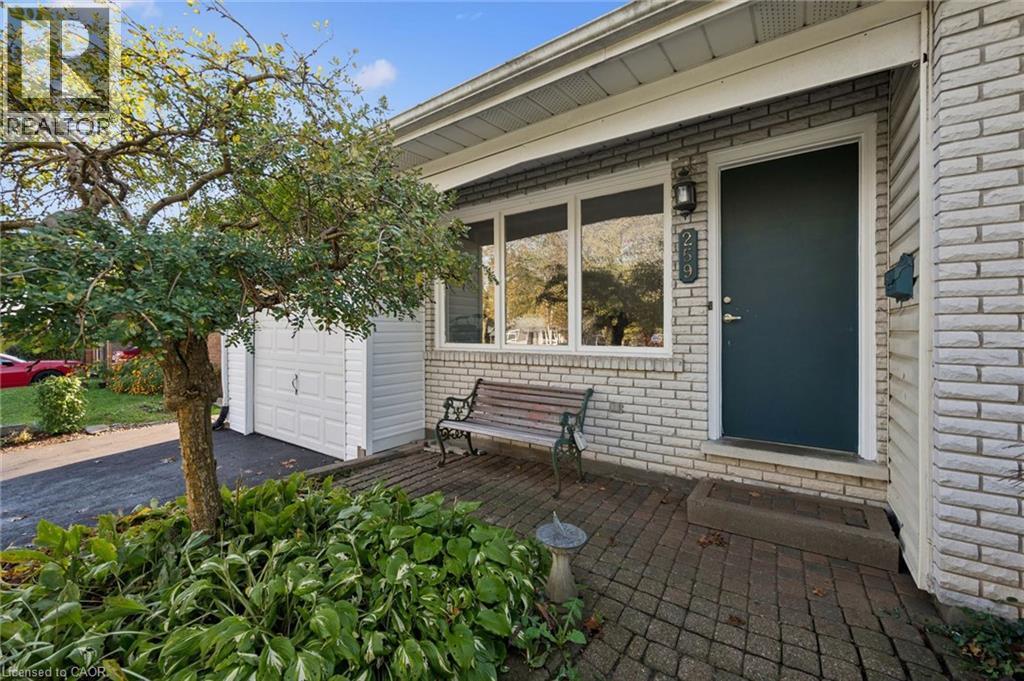 259 Thorncrest Drive, Waterloo, Ontario  N2L 4L2 - Photo 4 - 40871065