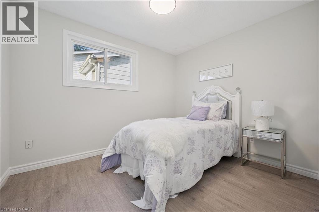 259 Thorncrest Drive, Waterloo, Ontario  N2L 4L2 - Photo 14 - 40871065
