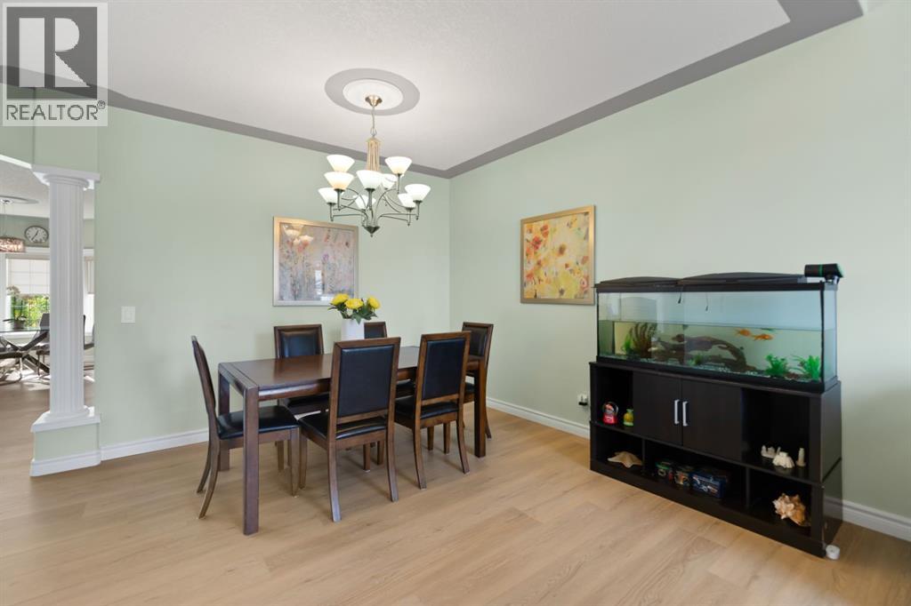 63 West Cedar Rise SW, Calgary, Alberta  T3H 5E2 - Photo 8 - A2351827