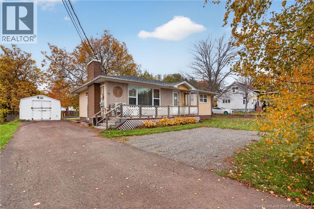 52 Boyd Street, Salisbury, New Brunswick  E4J 2A4 - Photo 3 - NB149696