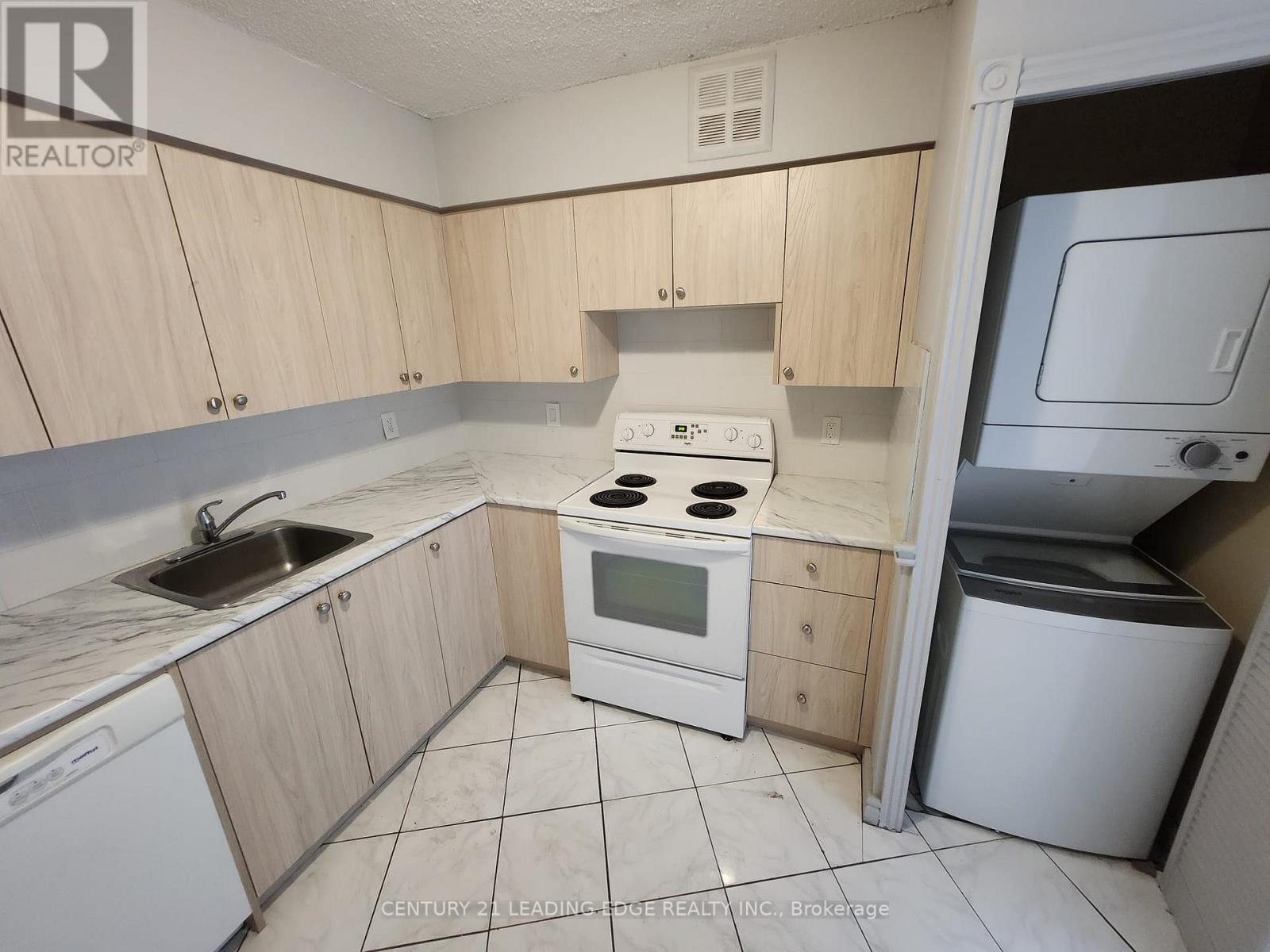 3108 - 260 Queens Quay W, Toronto, Ontario M5J 2N3 - Photo 16 - C14030414