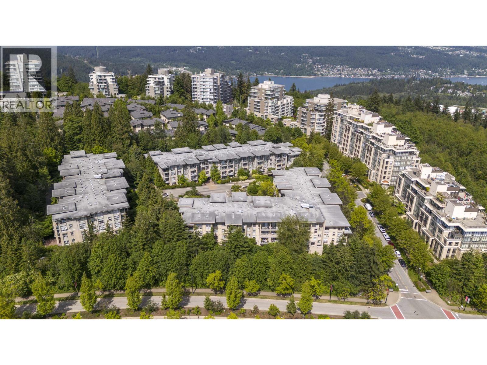 414 9319 UNIVERSITY CRESCENT