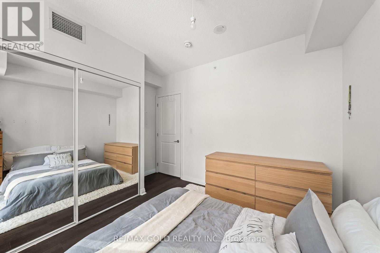 5025 Four Springs Avenue, Mississauga, Ontario  L5R 0G5 - Photo 20 - W14032370