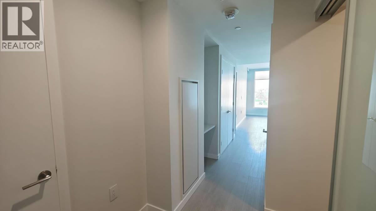 2186 Gilmore Avenue, Burnaby, British Columbia  V5C 6A7 - Photo 4 - R3175177