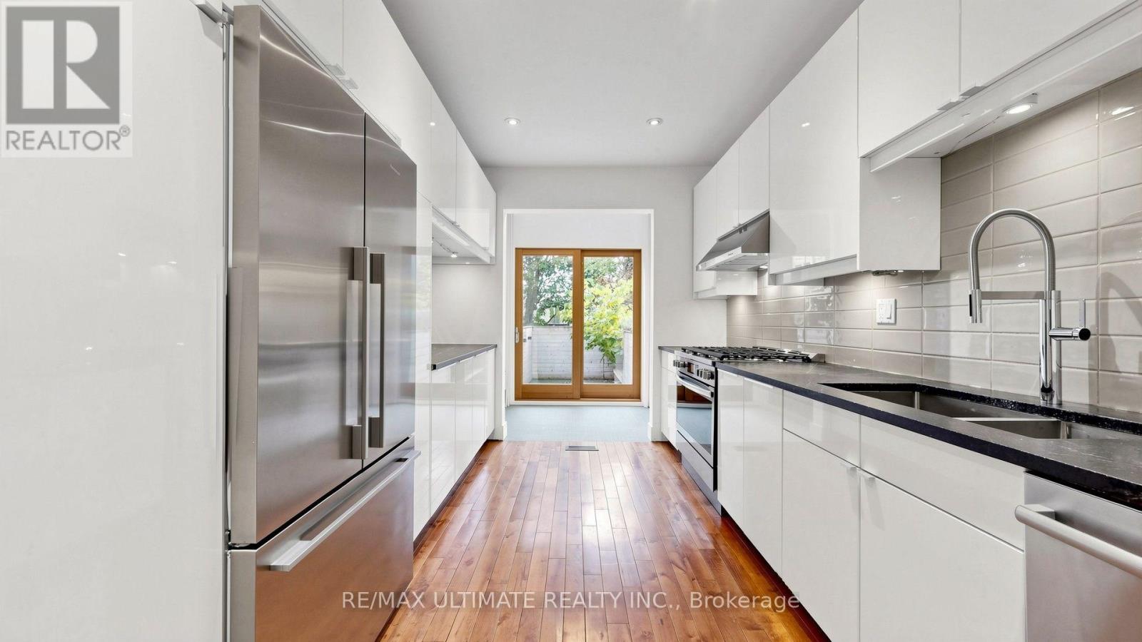 5 Collahie Street, Toronto, Ontario  M6J 1T6 - Photo 2 - C14032592