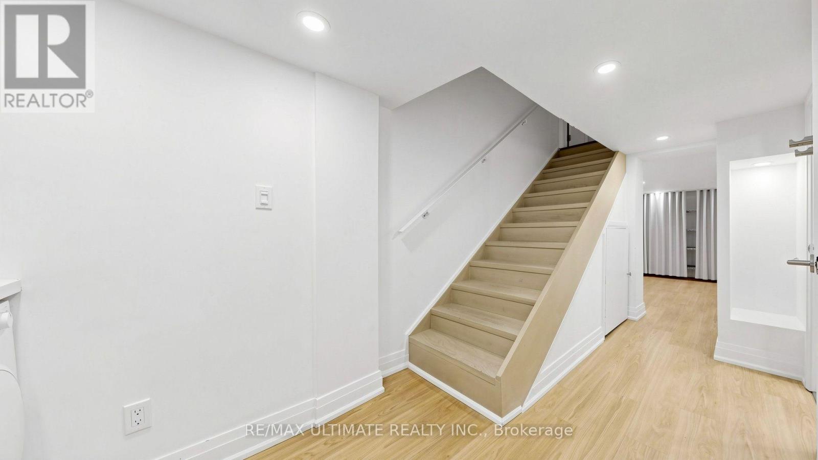 5 Collahie Street, Toronto, Ontario  M6J 1T6 - Photo 31 - C14032592