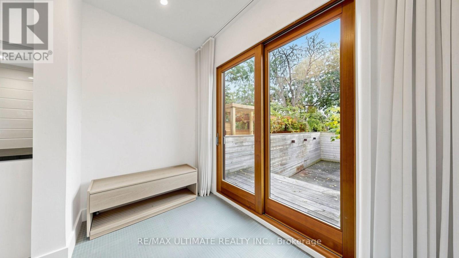 5 Collahie Street, Toronto, Ontario  M6J 1T6 - Photo 8 - C14032592