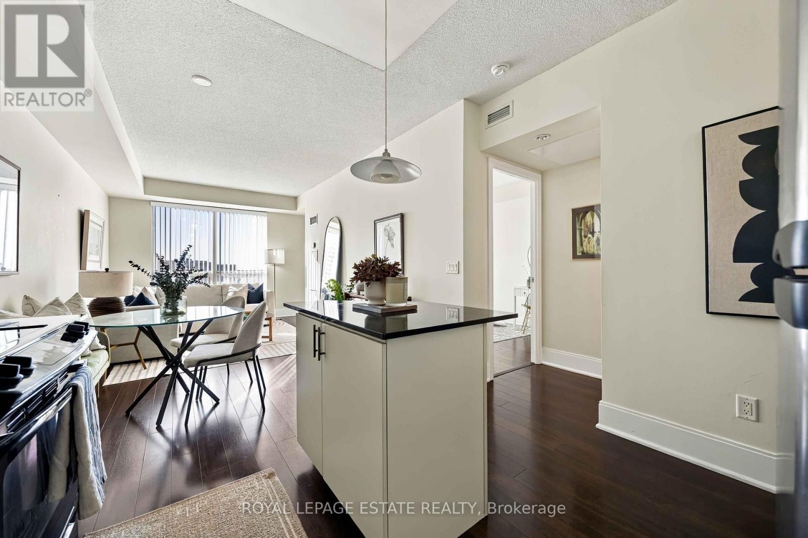 604 - 181 Wynford Drive, Toronto, Ontario  M3C 0C6 - Photo 5 - C14032610