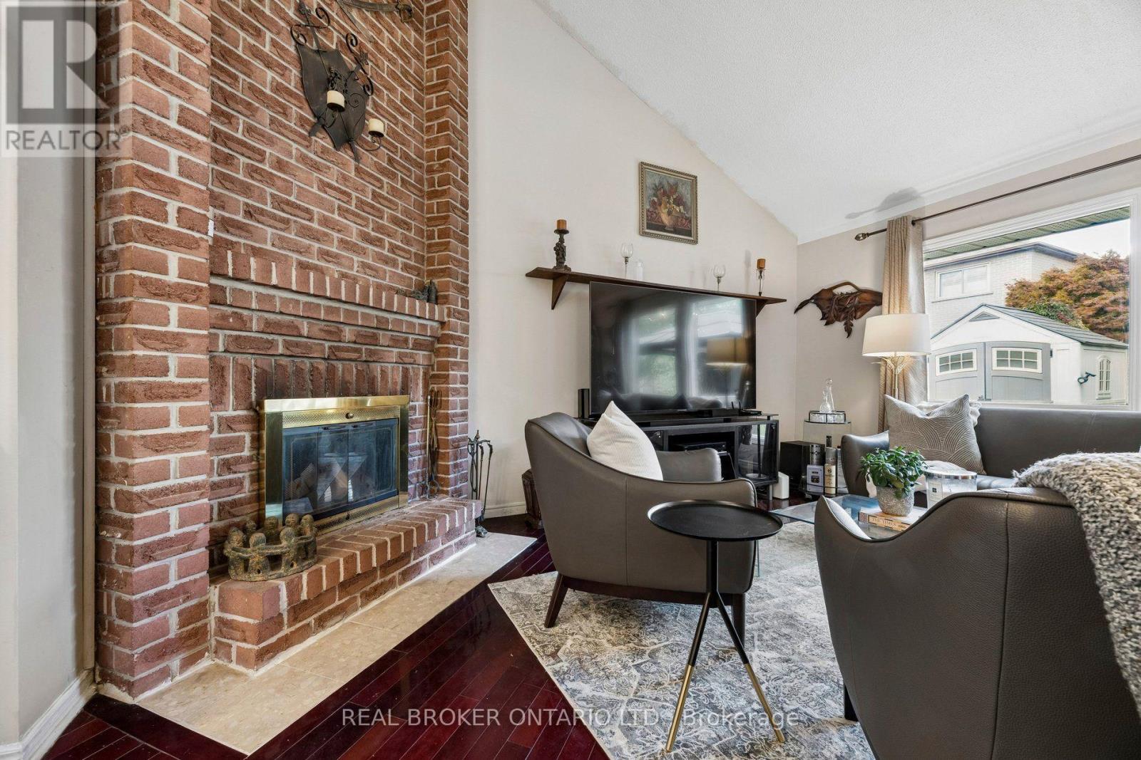 22 Ravenscroft Road, Ajax, Ontario  L1T 1V6 - Photo 18 - E14032646
