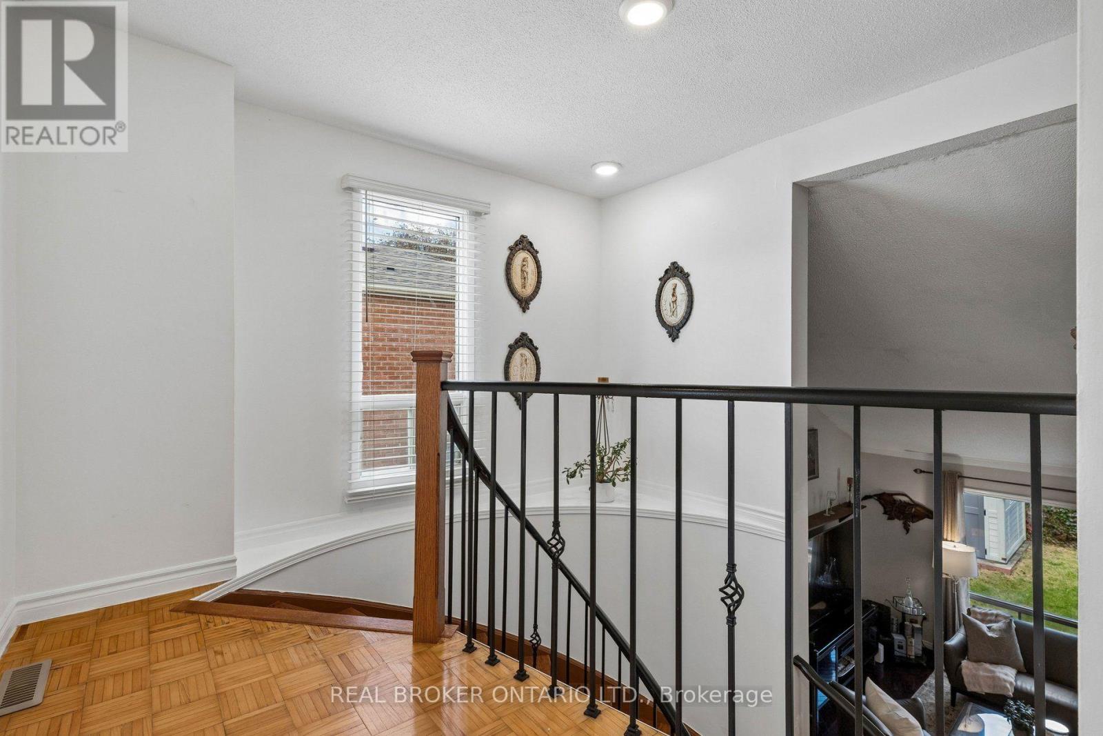 22 Ravenscroft Road, Ajax, Ontario  L1T 1V6 - Photo 21 - E14032646