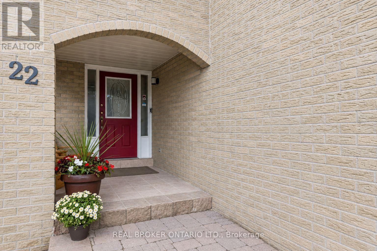 22 Ravenscroft Road, Ajax, Ontario  L1T 1V6 - Photo 4 - E14032646
