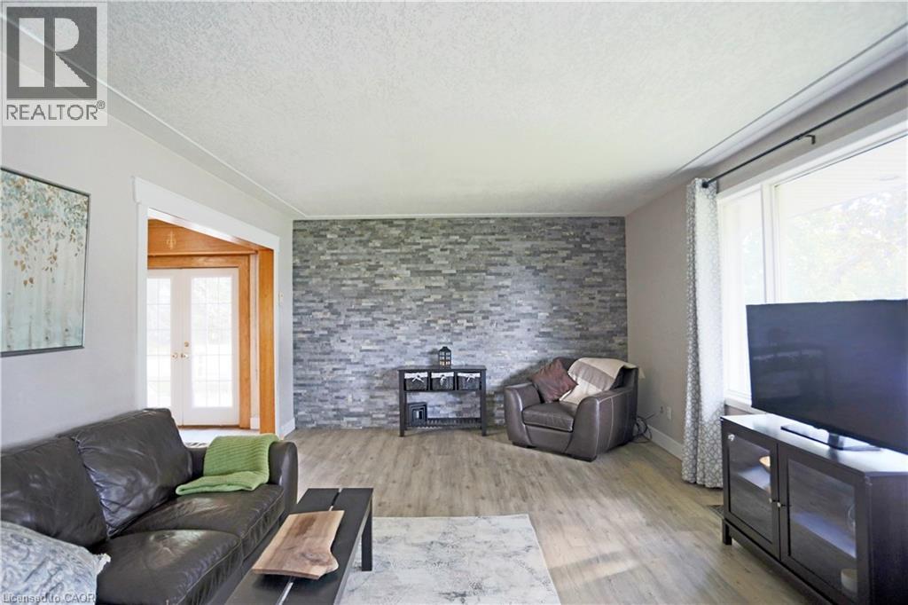 18 Waldau Crescent, Waldau, Ontario  N2G 3W7 - Photo 5 - 40870869