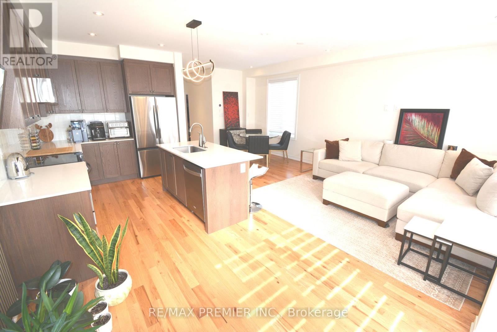 101 Kinloss Street, Vaughan, Ontario  L4H 5J5 - Photo 9 - N14032558