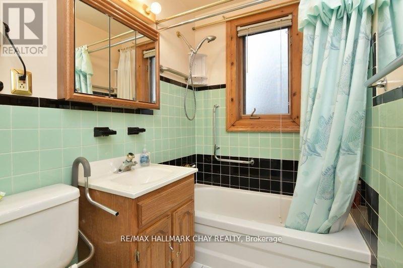 A - 18 Elm Street, New Tecumseth, Ontario  L9R 1M8 - Photo 4 - N14032596