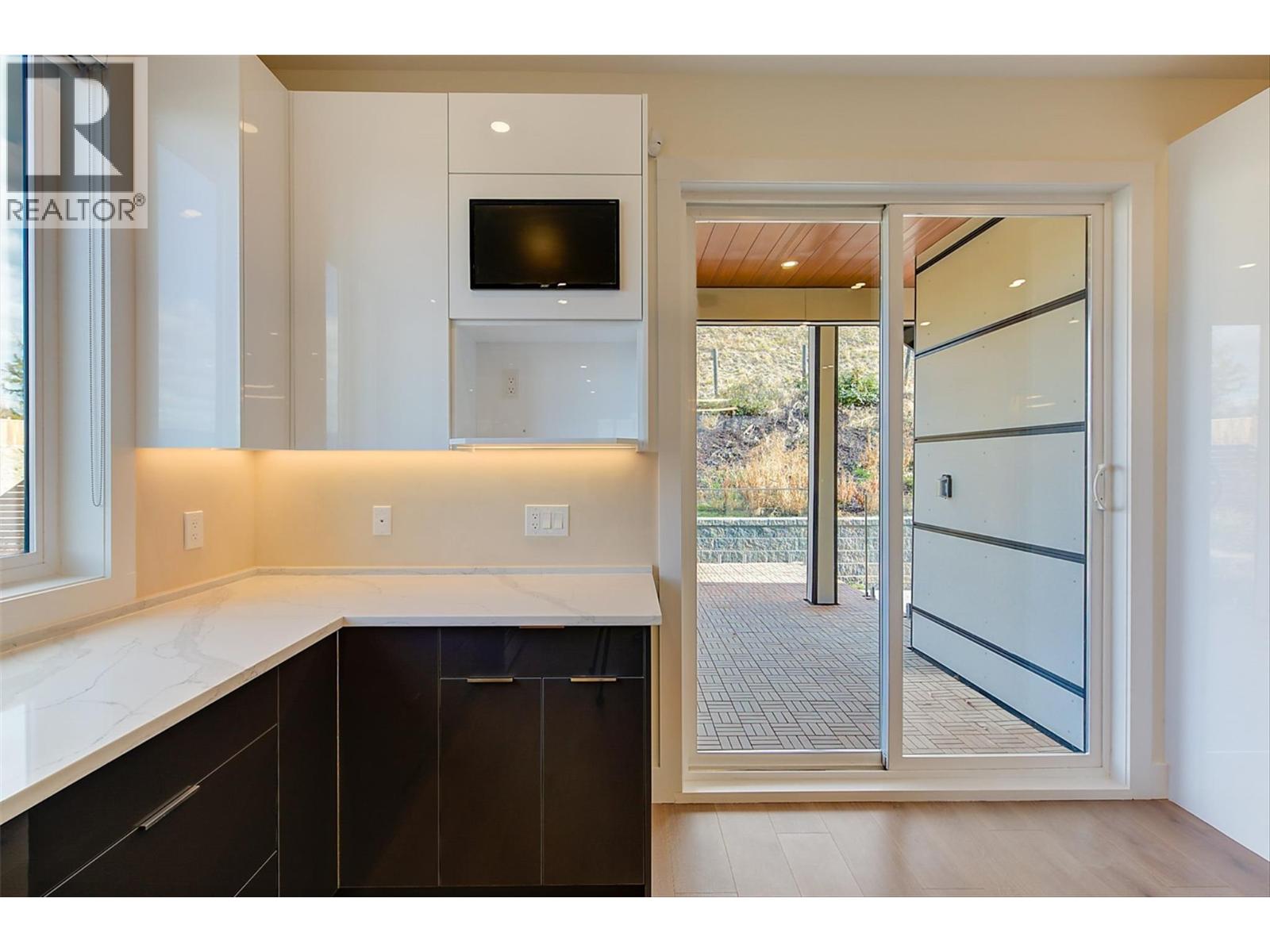 5084 Twinflower Crescent