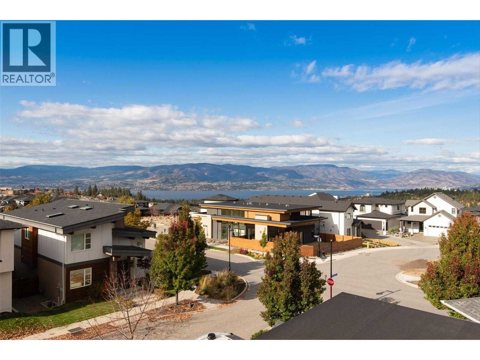 5084 Twinflower Crescent