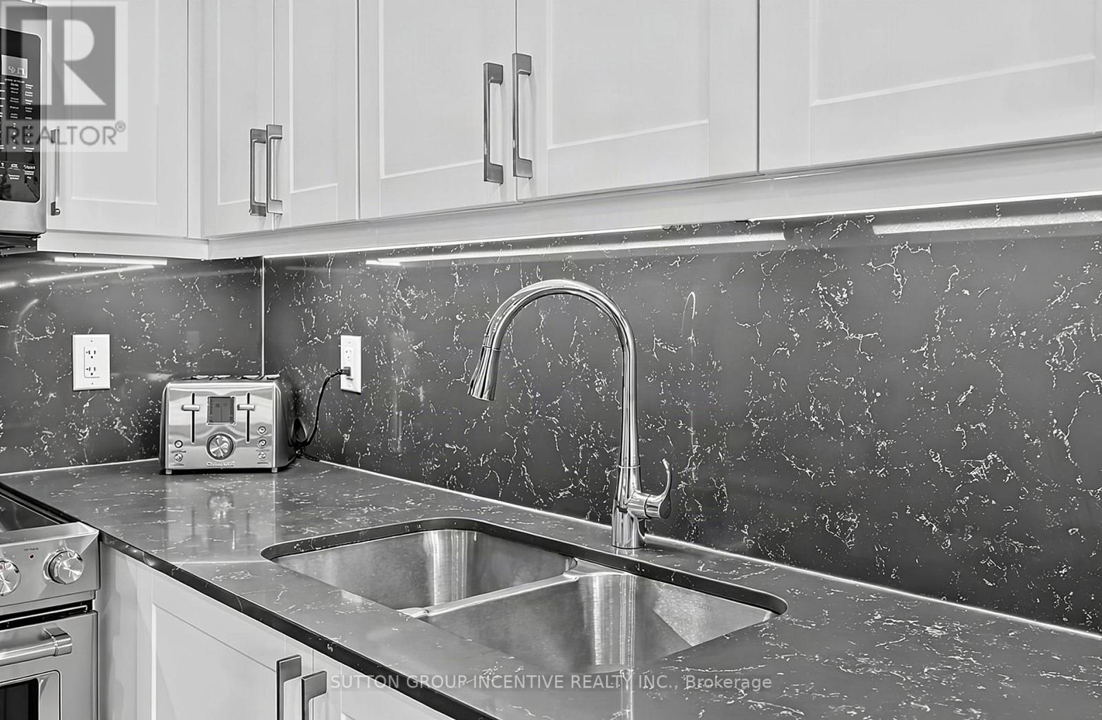 1101 - 58 Lakeside Terrace, Barrie, Ontario L4M 0L5 - Photo 18 - S14032532