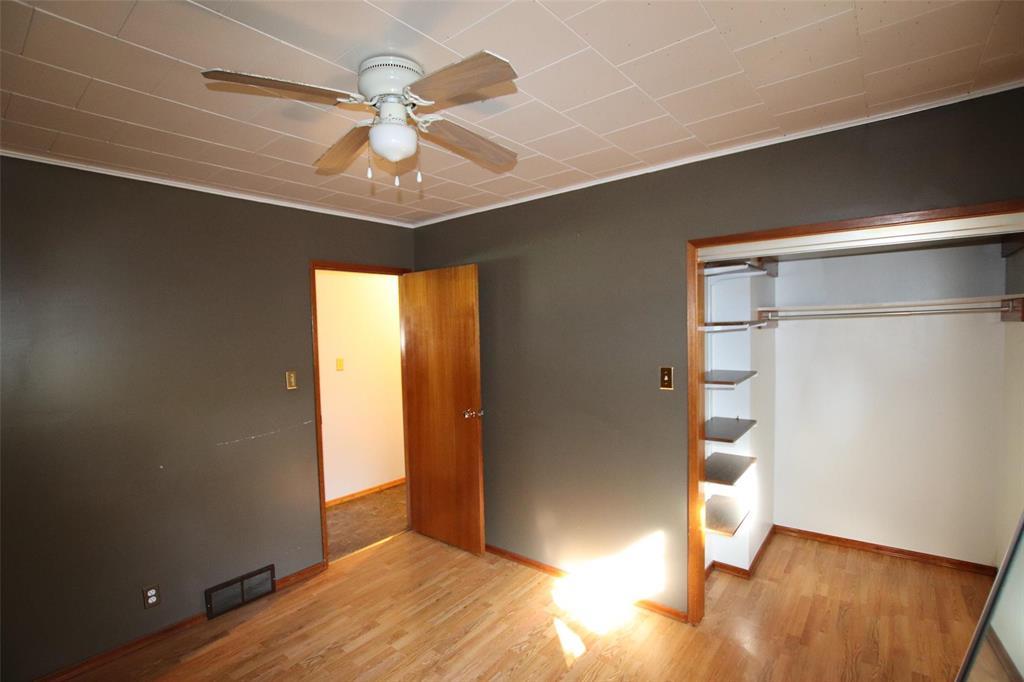 210 Ramsey Street E, Cranberry Portage, Manitoba  R0B 0H0 - Photo 10 - 202625548