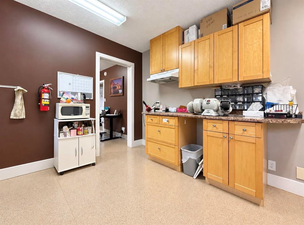 504 22nd Street, Brandon, Manitoba  R7B 1S3 - Photo 4 - 202625521