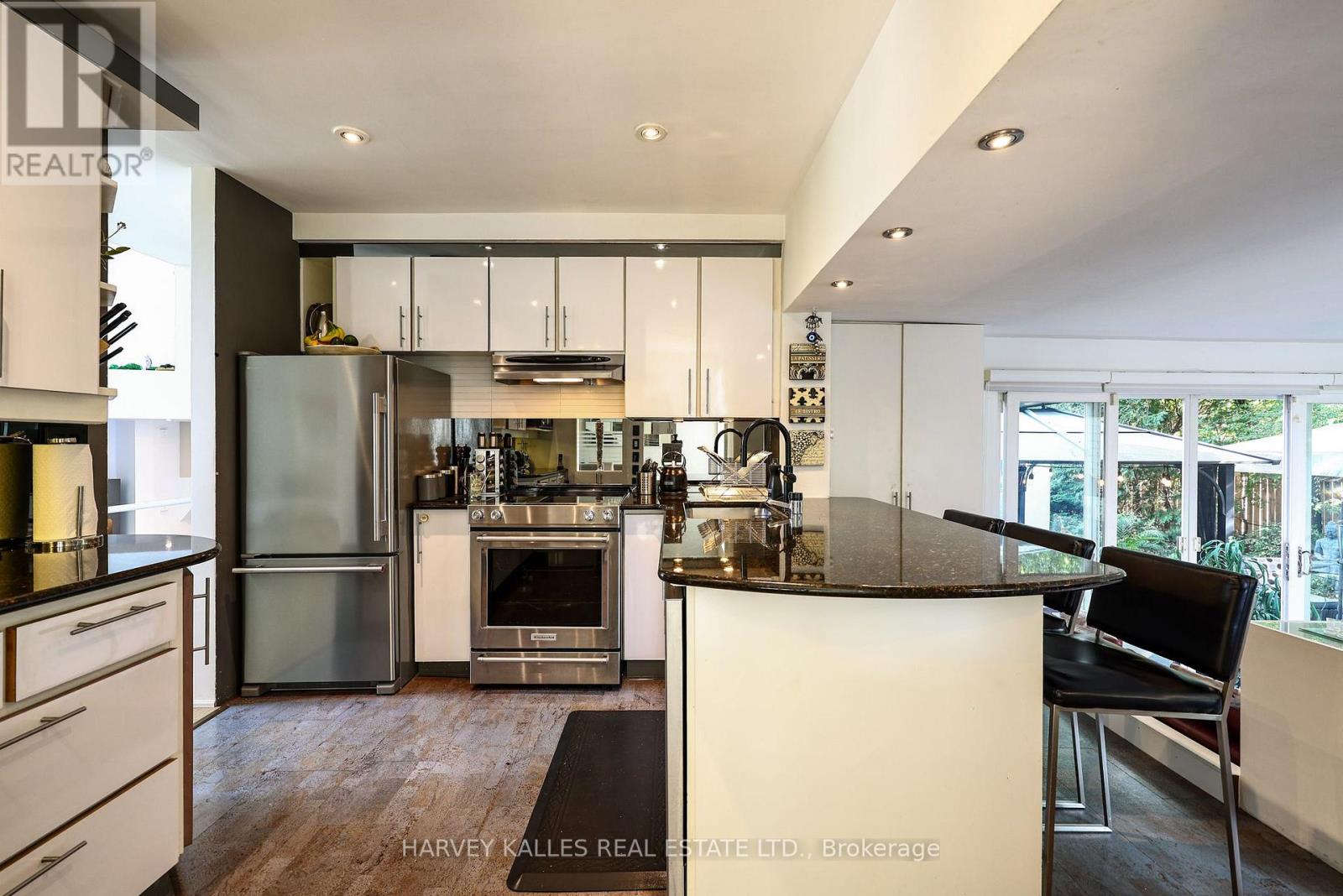 90 Berkinshaw Crescent, Toronto, Ontario  M3B 2T2 - Photo 18 - C14031184