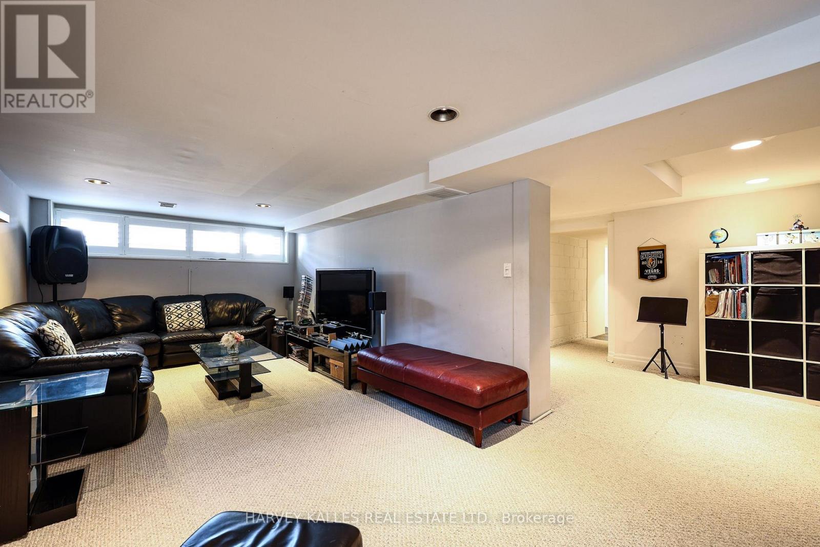 90 Berkinshaw Crescent, Toronto, Ontario  M3B 2T2 - Photo 39 - C14031184