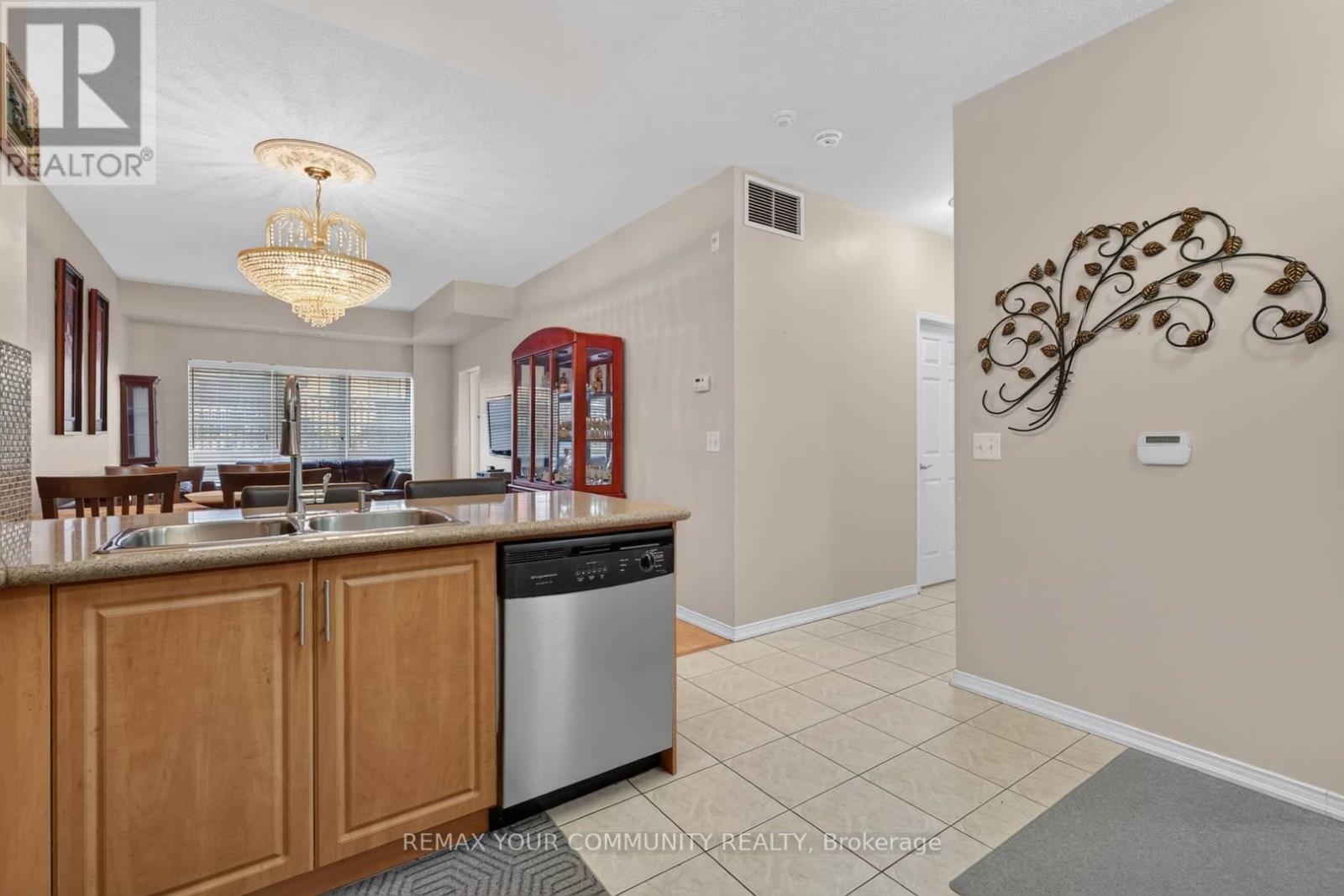 103 - 9973 Keele Street, Vaughan, Ontario  L6A 4W2 - Photo 15 - N14032398