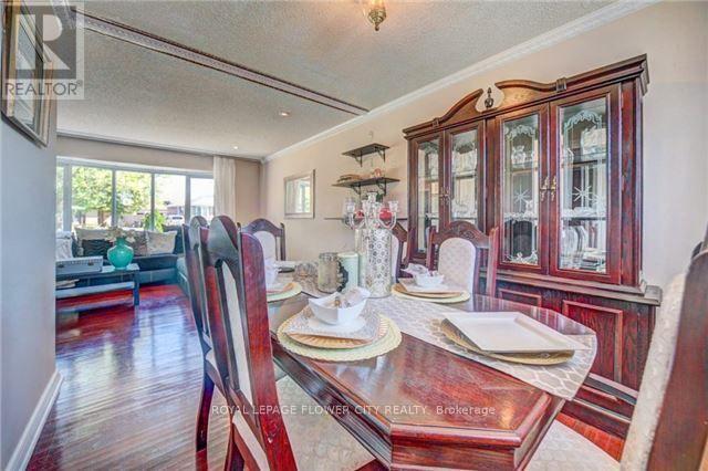 20 Dorward Drive, Toronto, Ontario  M9V 2J6 - Photo 9 - W14032554