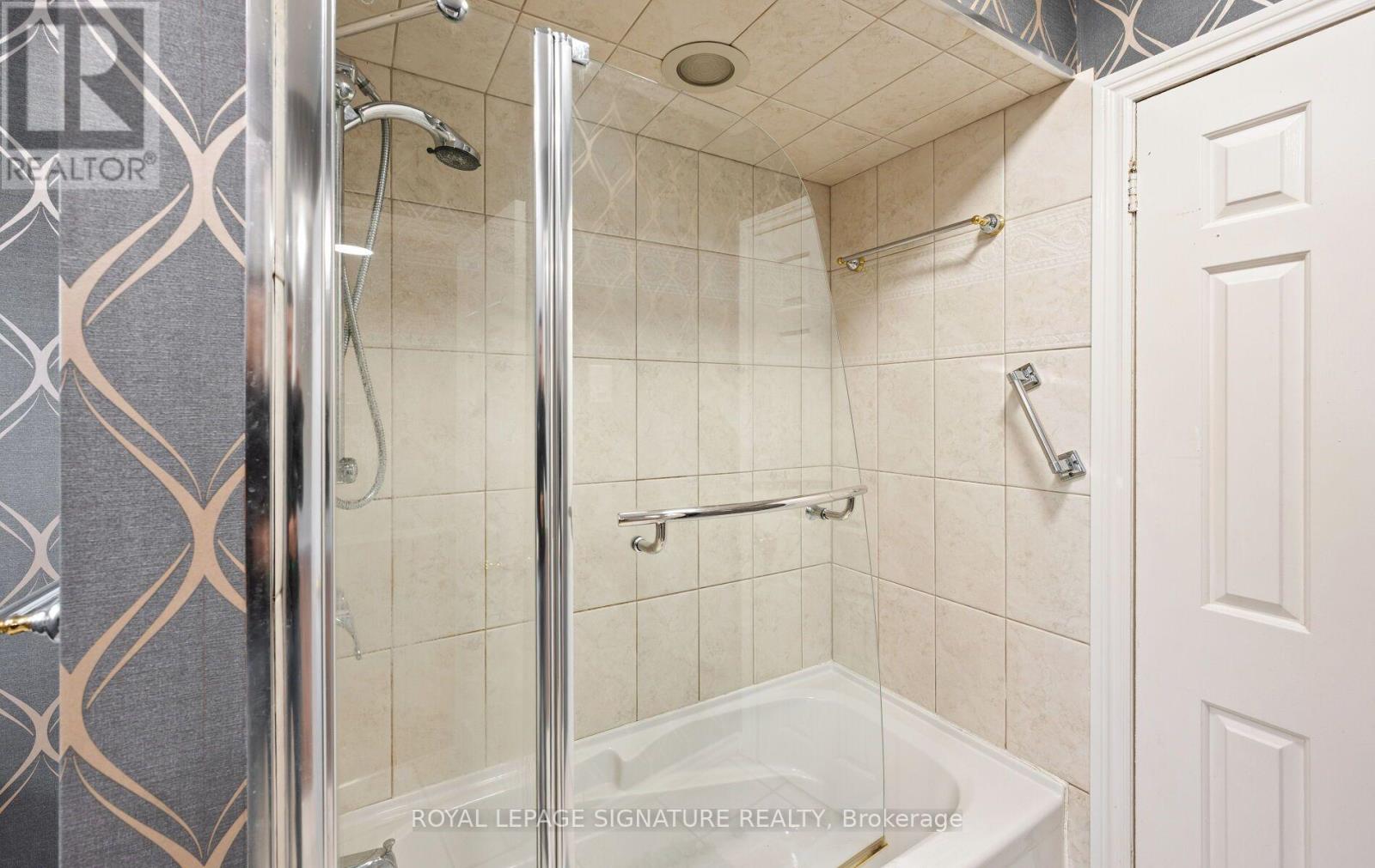 251 Third Line, Oakville, Ontario  L6L 4A2 - Photo 23 - W14032568
