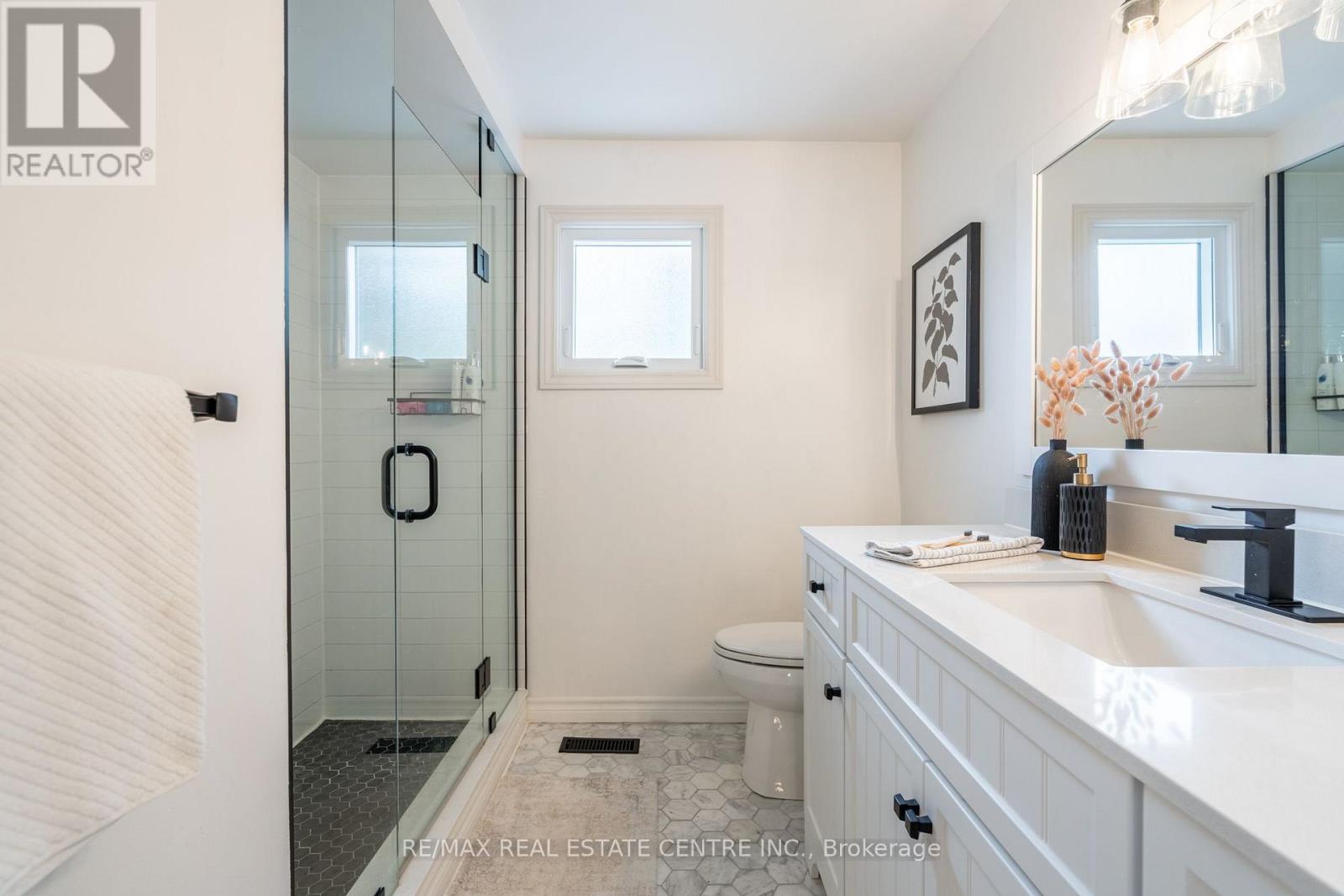 2064 Trillium Court, Burlington, Ontario  L7M 2S6 - Photo 28 - W14032594