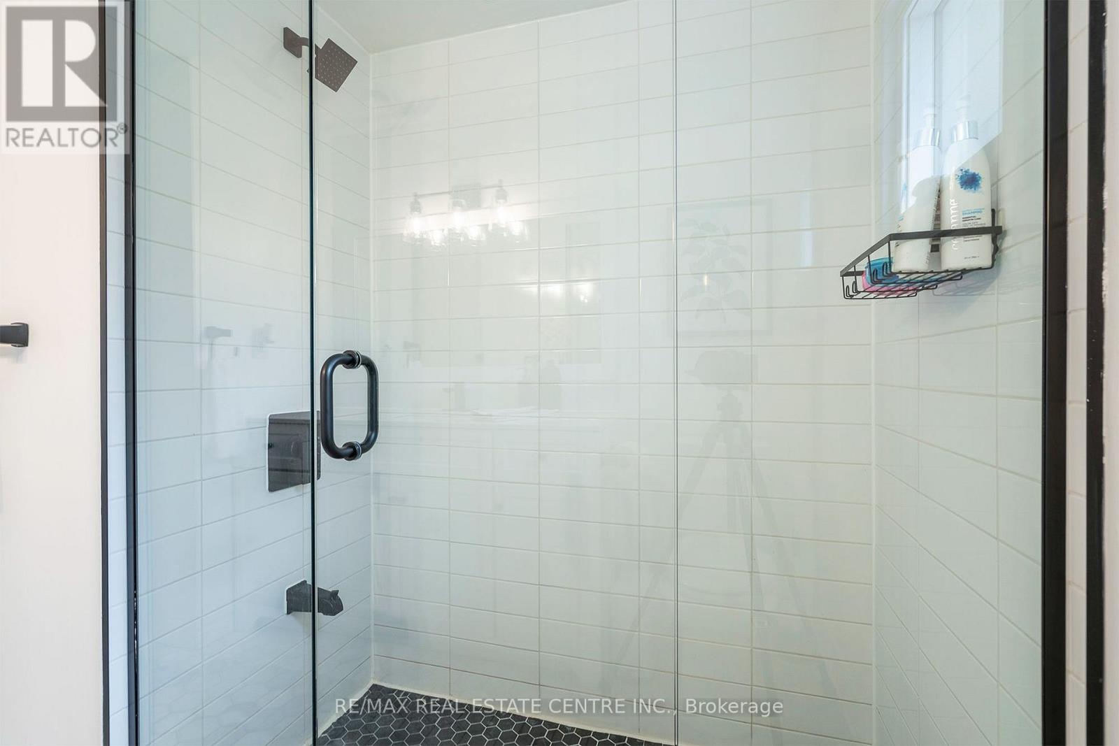 2064 Trillium Court, Burlington, Ontario  L7M 2S6 - Photo 29 - W14032594