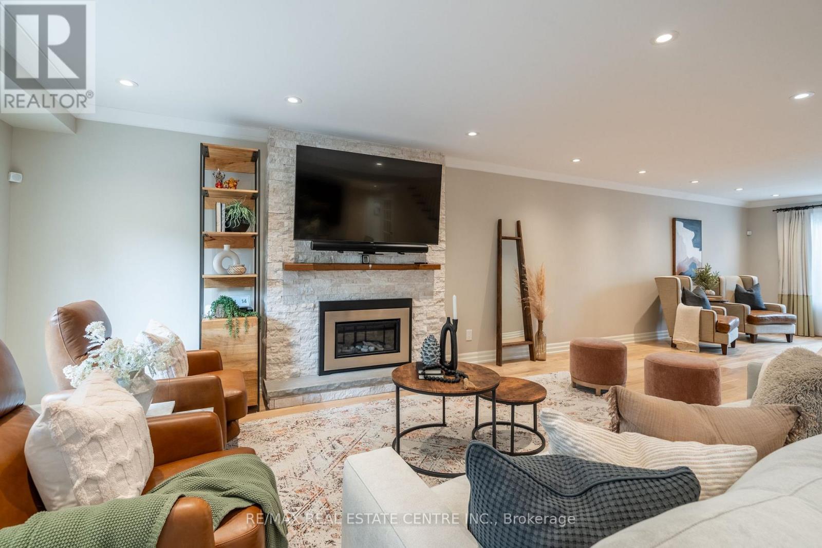 2064 Trillium Court, Burlington, Ontario  L7M 2S6 - Photo 8 - W14032594